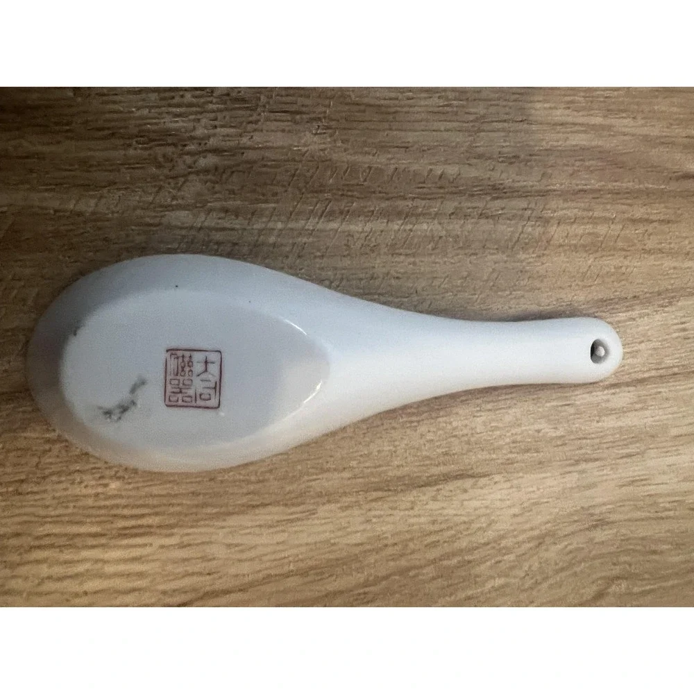 Unbranded item porcelain